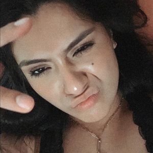 Meet your Posher, Araceli